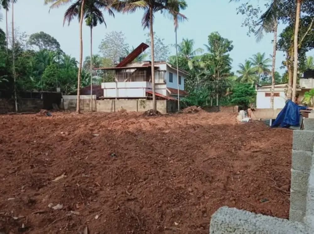 32 Cent land for sale near Vadakkekkara, Changanacherry 3.5 lakh per cent