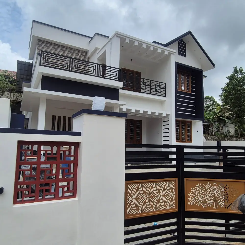 7 Cent land with New house for sale near Deluxe padi 85 lakh negotiable