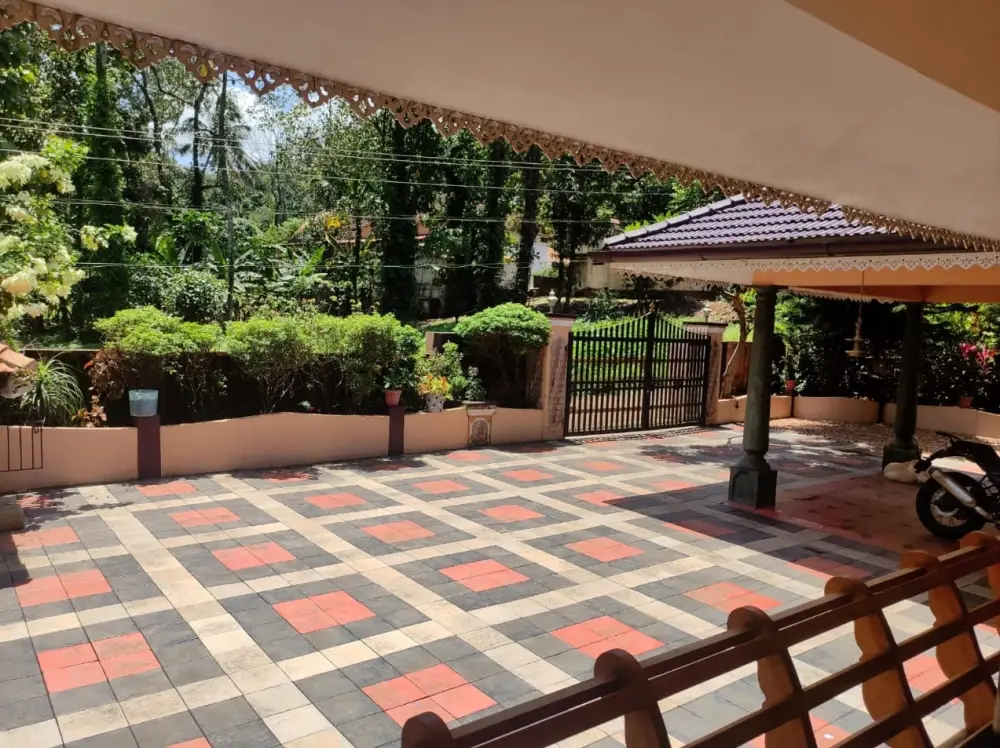 16.5 Cent land with 3 Bedroom attached House for sale near Kurichi, Mandiram 1.35 Crore negotiable